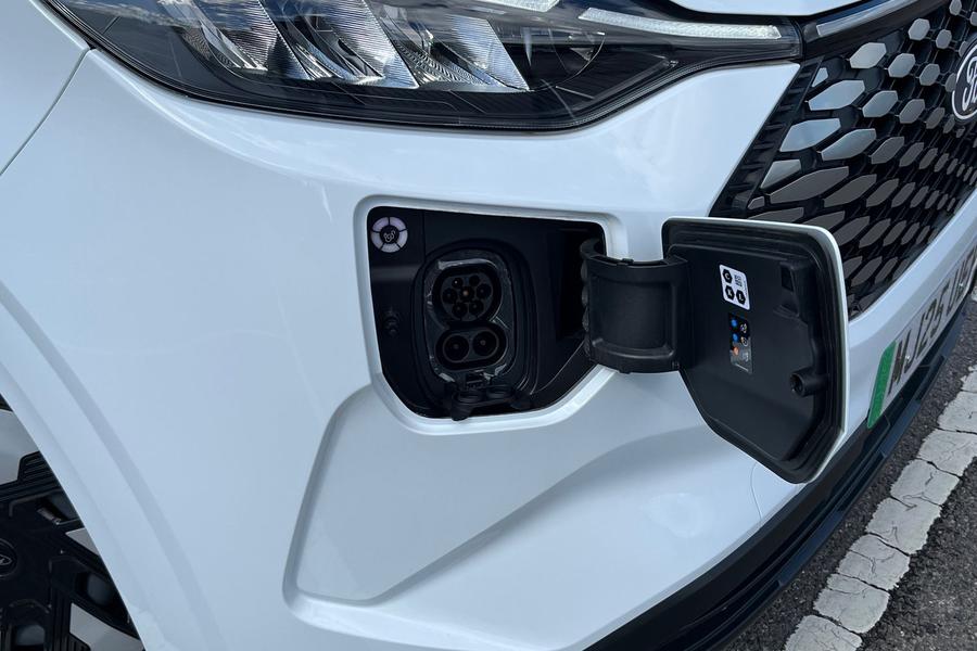Ford E-TRANSIT CUSTOM Photo autoimg-6a51a7e913b591751c4929dbfb21b2e0c8aee806.jpg