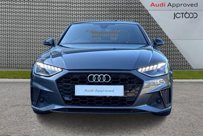 AUDI A4 Photo 8