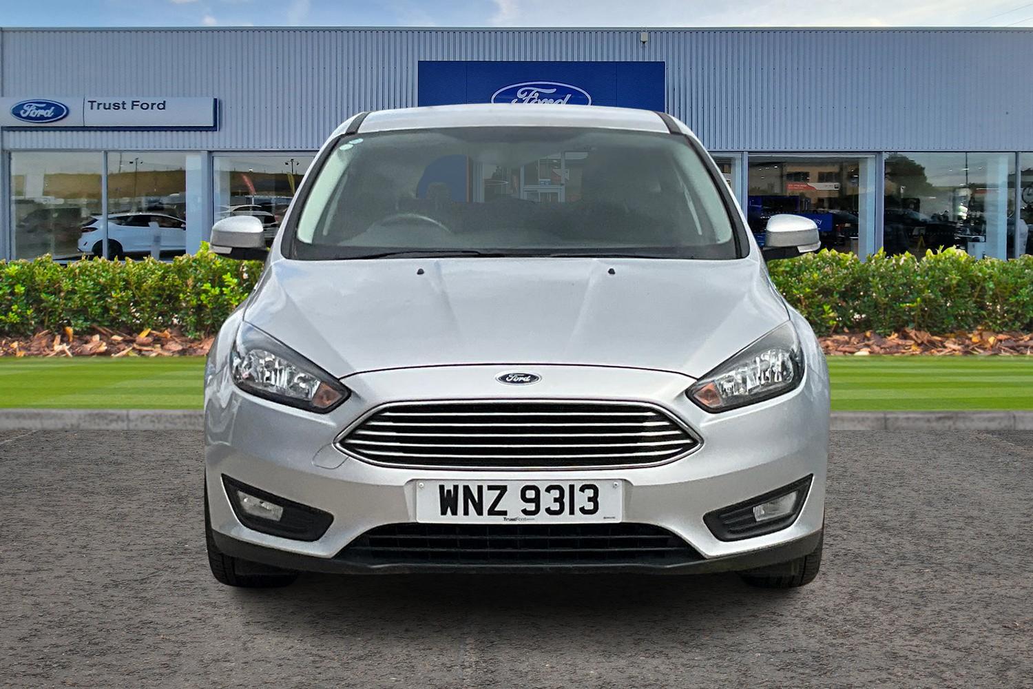 Ford FOCUS Photo 5