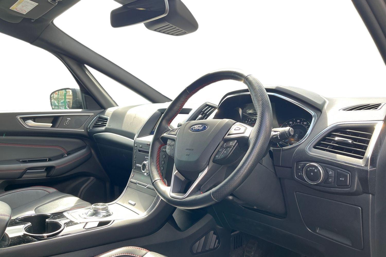 Ford S-MAX Photo 8