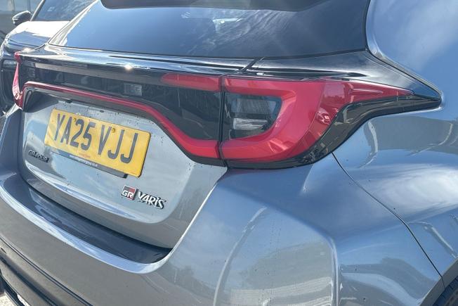 Toyota Gr Yaris Photo 18