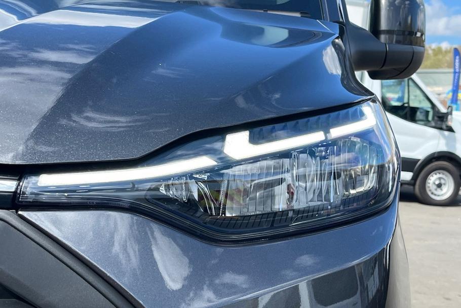 Used FORD TRANSIT CUSTOM MJ75TFX 35