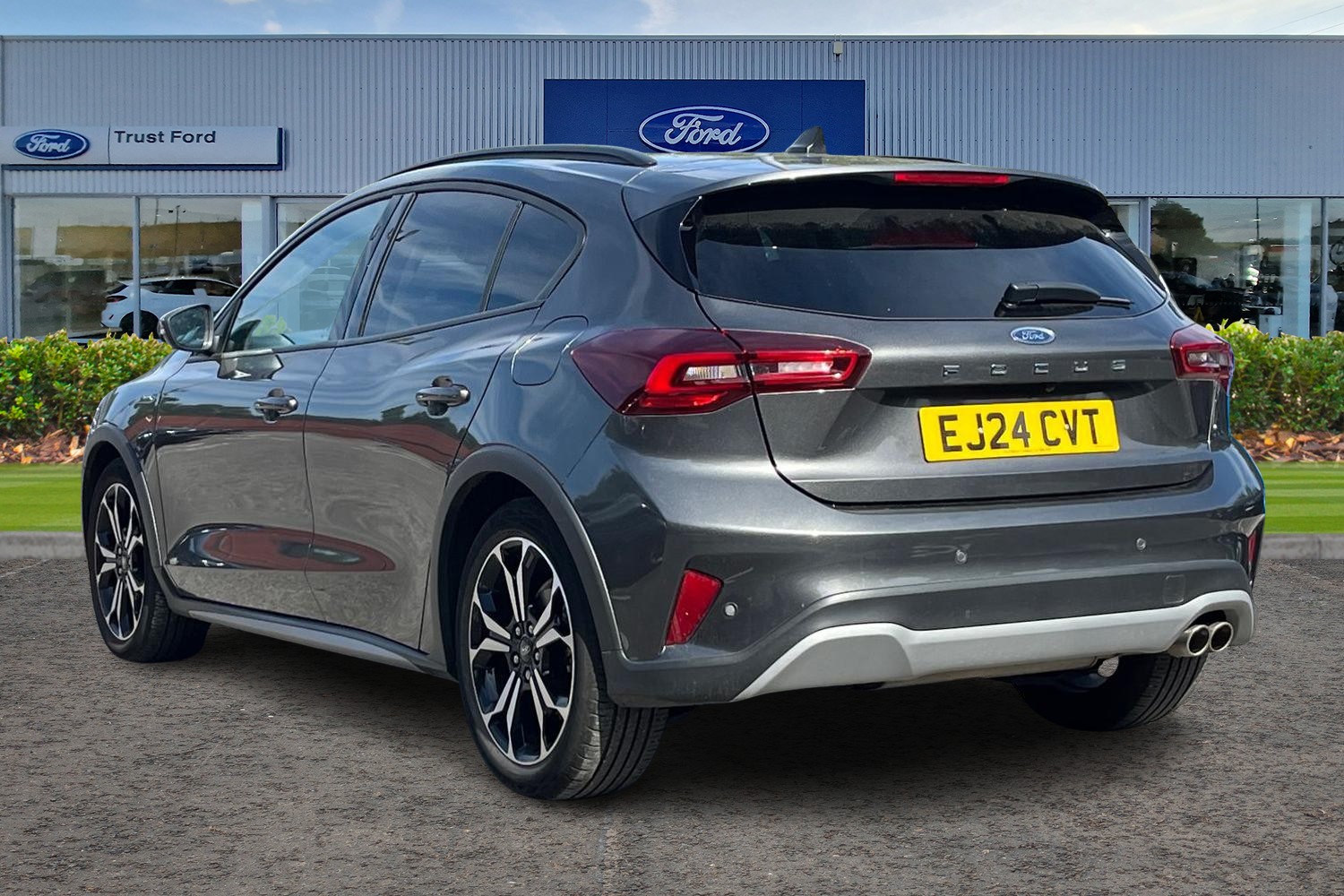 Ford Focus Photo 1