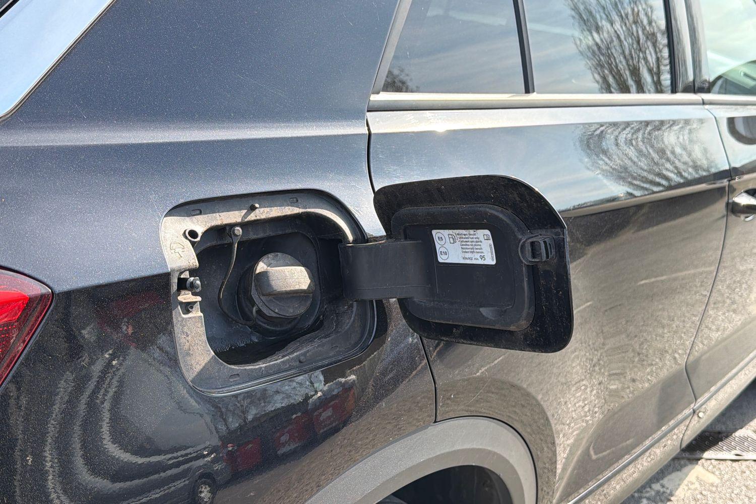 Volkswagen T-ROC Photo 33