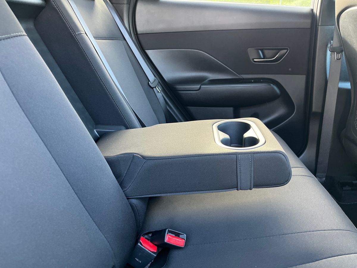Hyundai KONA Photo 31