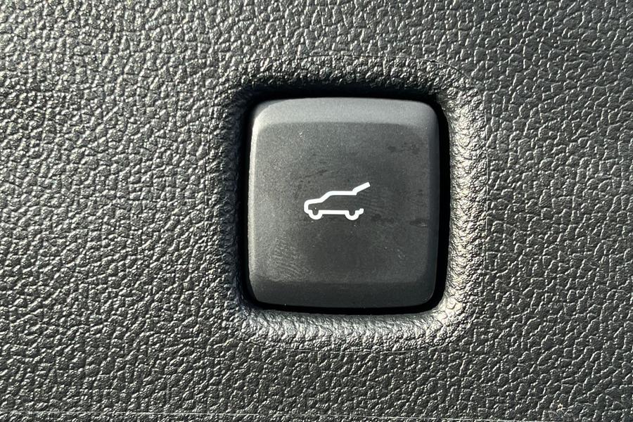 Ford KUGA Photo autoimg-6a749a512c090e7f565625778abda830ee81aeec.jpg
