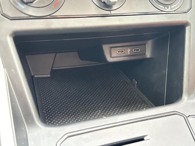 VOLKSWAGEN Polo Photo 53
