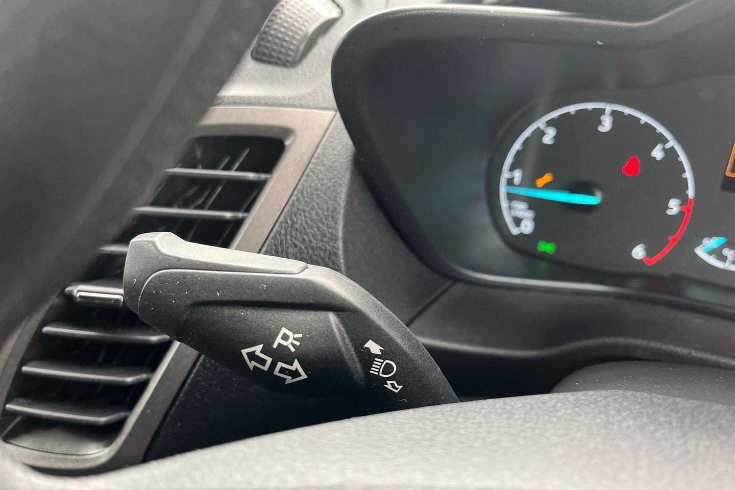 Ford TRANSIT CONNECT Photo 20