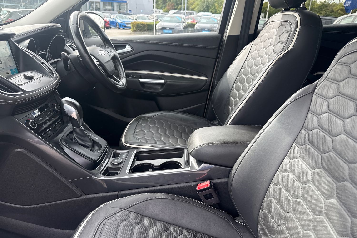 Ford KUGA VIGNALE Photo 18