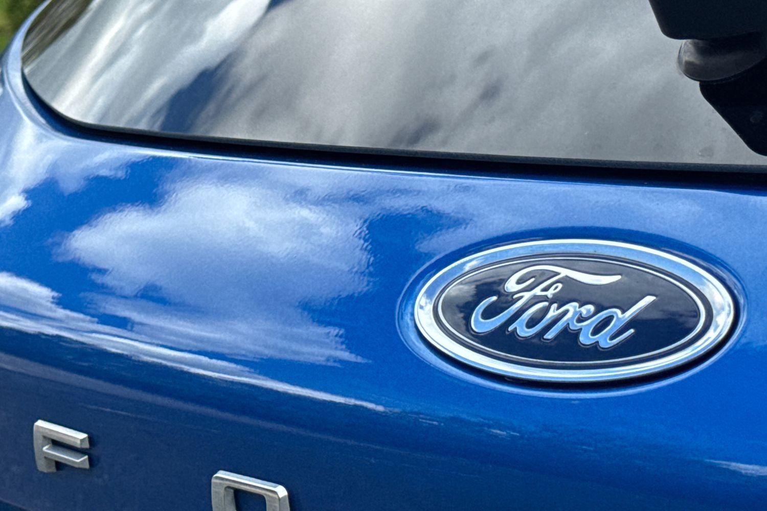 Ford FOCUS Photo 39