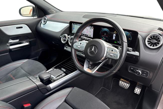 MERCEDES-BENZ Eqa Photo 6