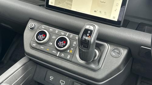 Land Rover Defender Photo autoimg-6a8c0b1524102a30ef2ce043589d09f3a1537759.jpg