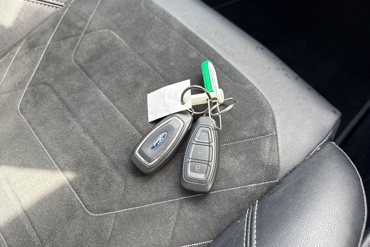 Ford FIESTA Photo 31