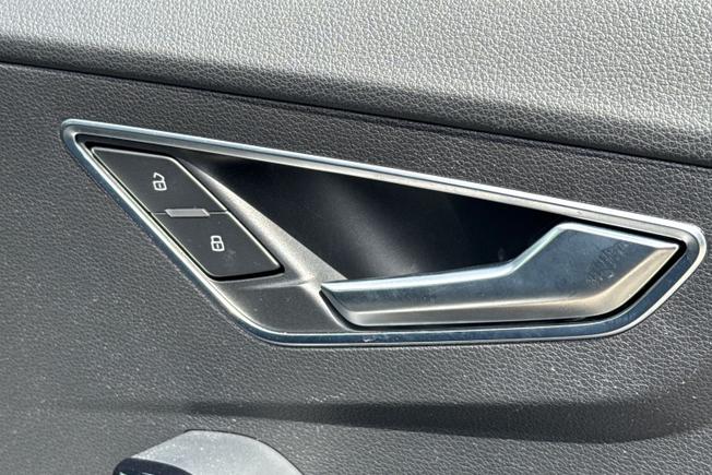 AUDI Q2 Photo 30