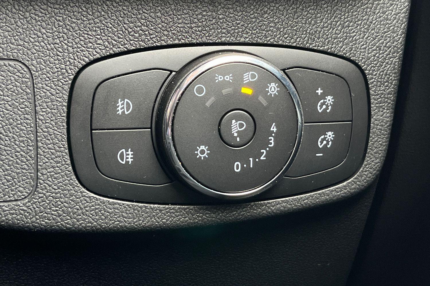 Ford FOCUS Photo 39