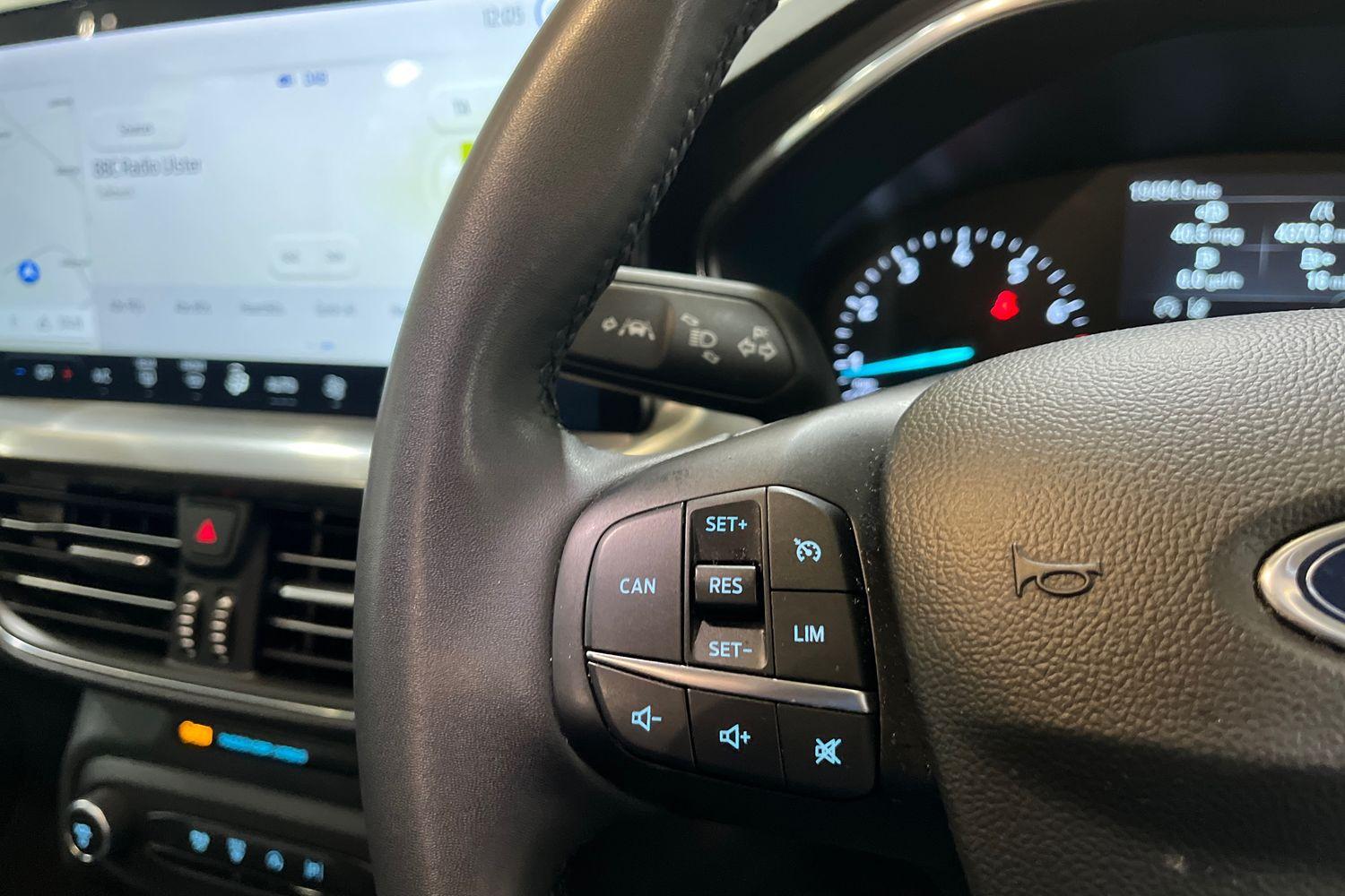 Ford FOCUS Photo 27