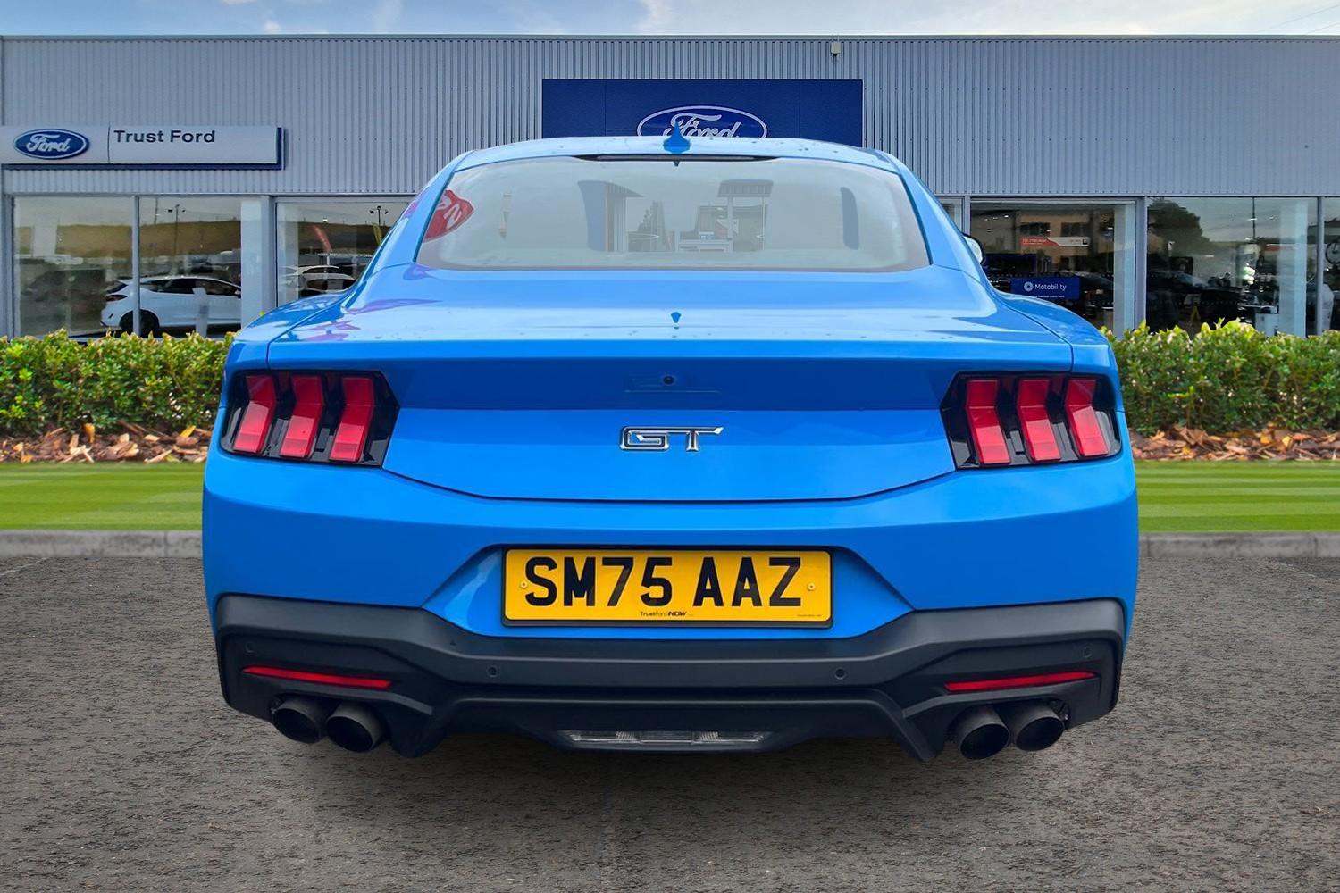 Ford MUSTANG Photo 6