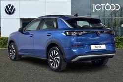 Volkswagen T-Roc Photo 3