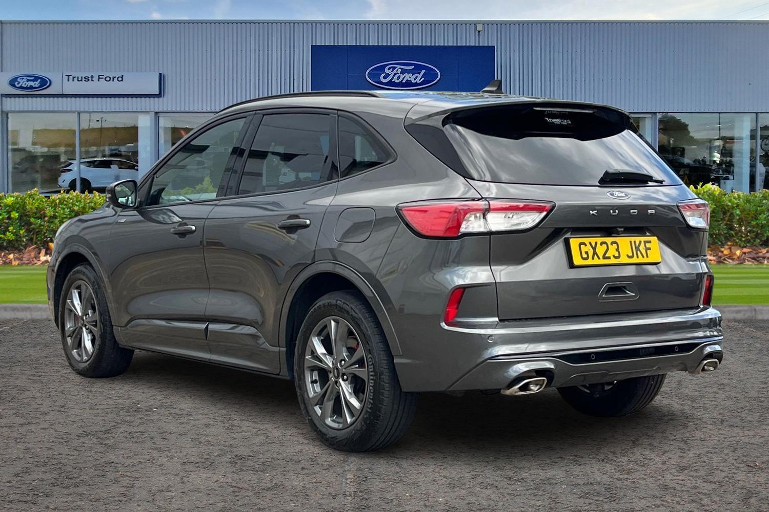 Ford Kuga Photo 1