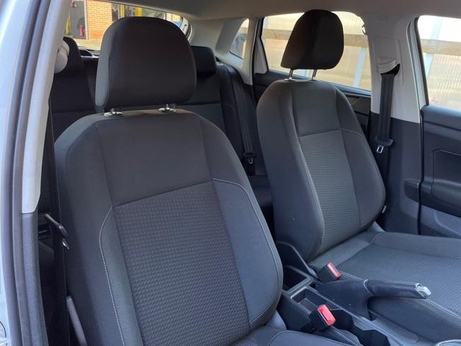 VOLKSWAGEN Polo Photo 27