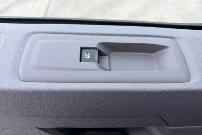 VOLKSWAGEN Transporter Photo 49