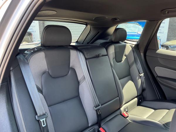 Volvo XC60 Photo autoimg-6a9776ca37a58dd2d98991b52c8c26b2770d7d9f.jpg