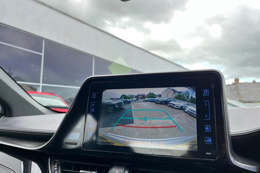 Toyota C-HR Photo autoimg-6a9a3d18c38ca45e99a7ec9145e1e8f6b8873f50.jpg