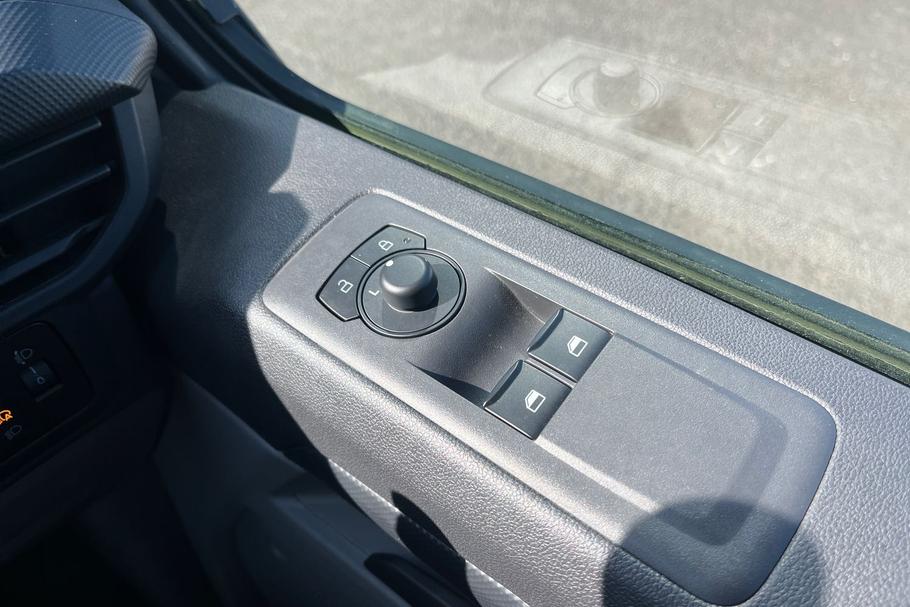 Used FORD E-TRANSIT CUSTOM HT74EJY 18