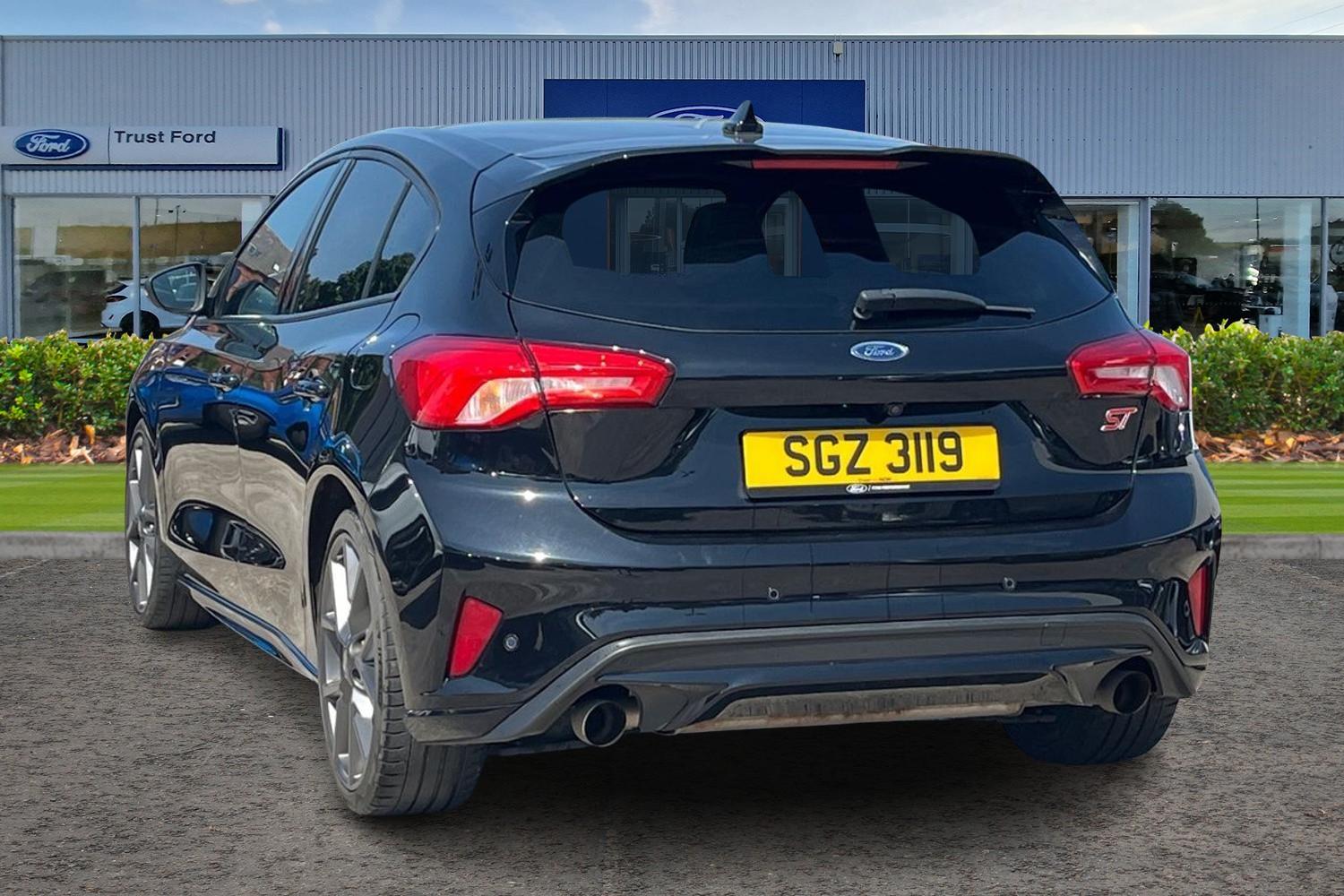 Ford FOCUS Photo 1