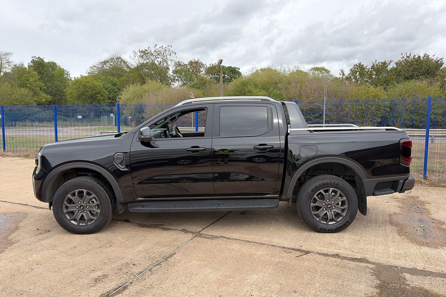 Ford RANGER Photo 22