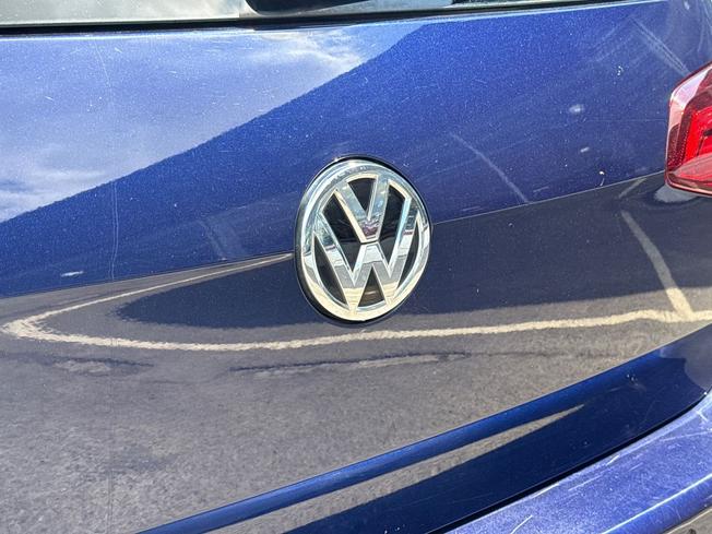 VOLKSWAGEN Golf Photo 30