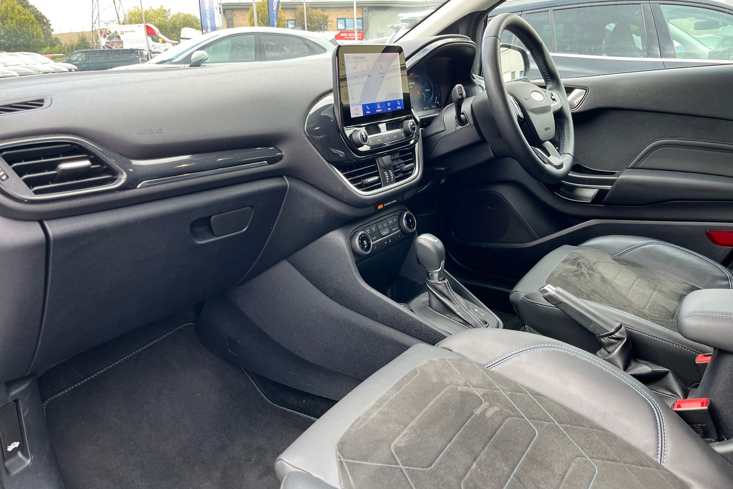 Ford FIESTA Photo 17