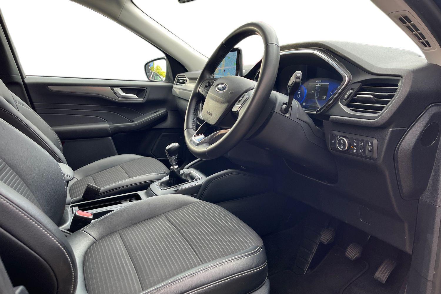 Ford KUGA Photo 8