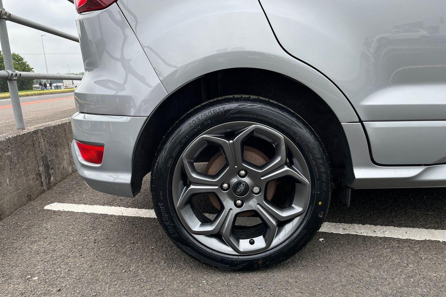 Ford ECOSPORT Photo 7