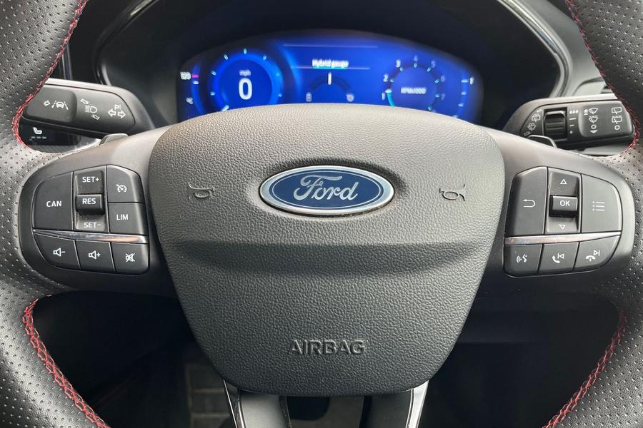 Ford FOCUS Photo autoimg-6aab0c74ba877898e8ad1e8d53b8c7c9a9522f0e.jpg