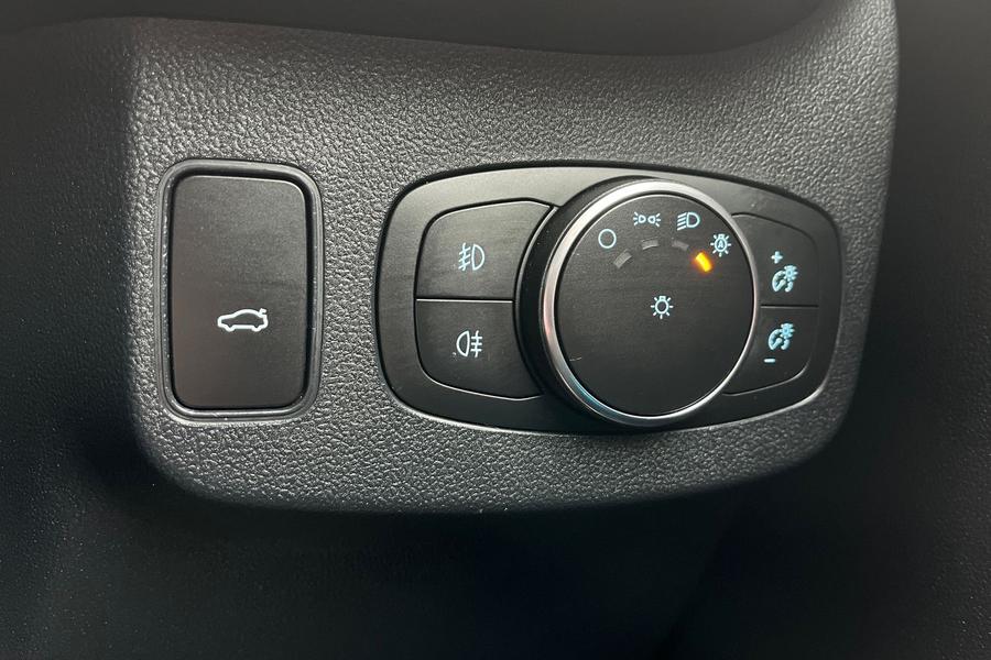Ford Puma Photo autoimg-6aab36c239adeca255ffe4931a6c1ea2d1c0c347.jpg
