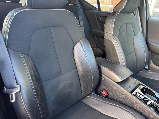 VOLVO Xc40 Photo 42