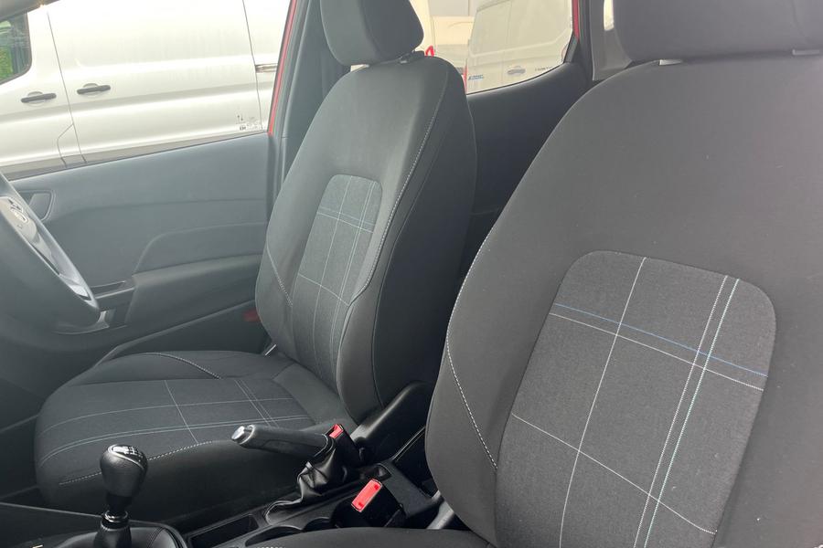 Ford FIESTA Photo autoimg-6aad24cbabdce05ecec4d3be5bf1fe09b0e1e7c6.jpg