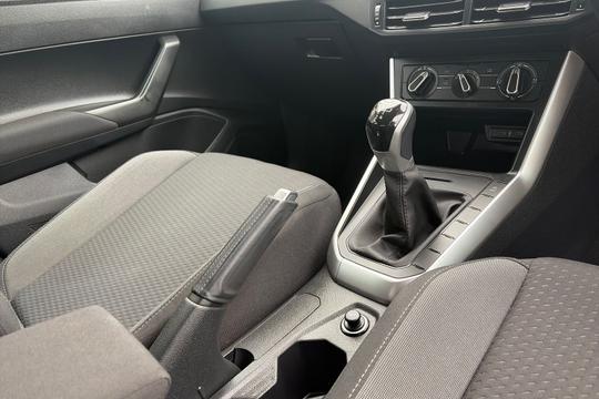 Volkswagen Polo Photo autoimg-6aae58cfd9fe2c119131d993dfc4220234e50d60.jpg