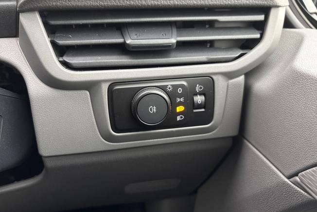 VOLKSWAGEN Transporter Photo 27