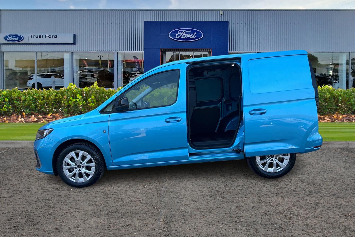 Ford TRANSIT CONNECT Photo 4
