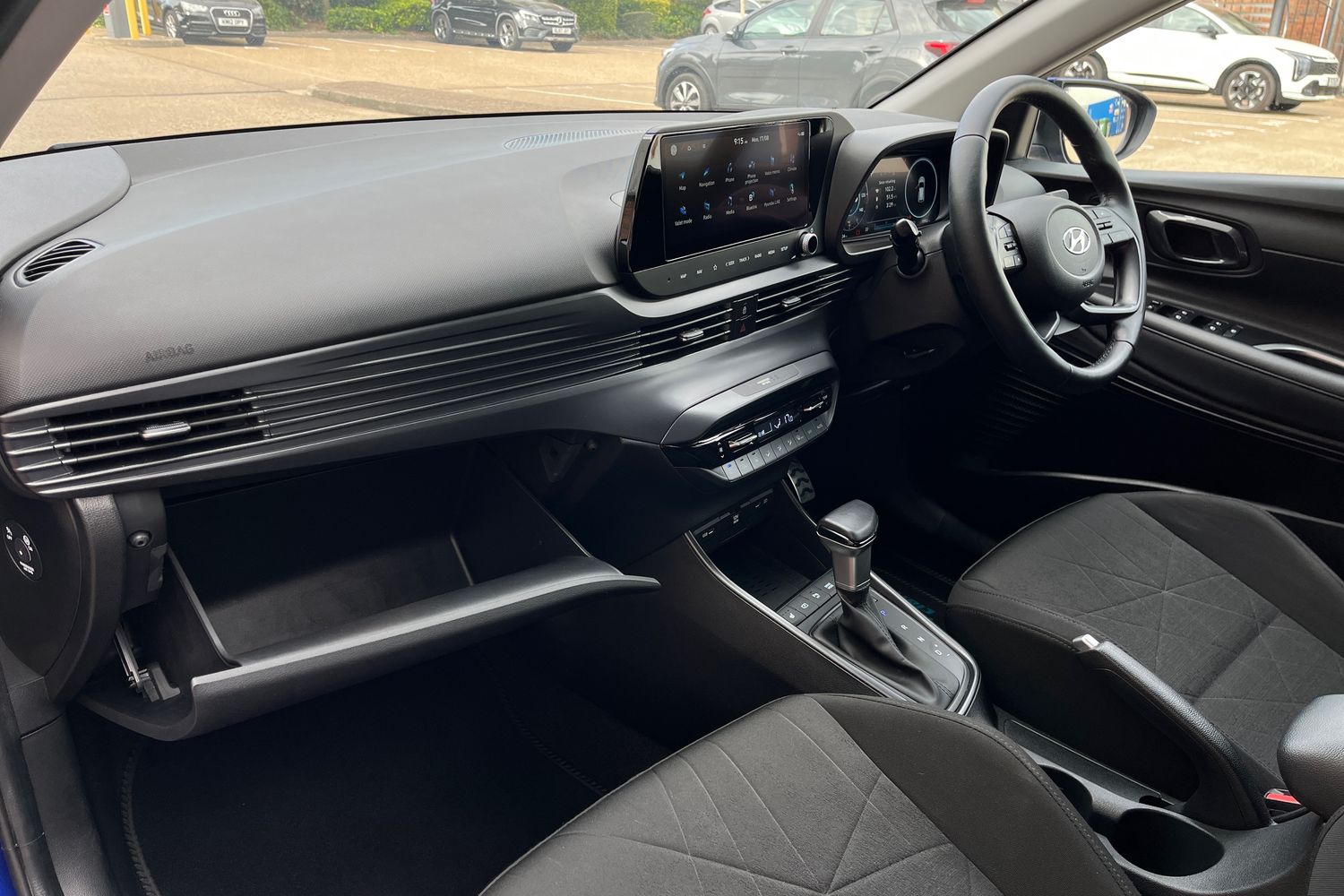 Hyundai BAYON Photo 37