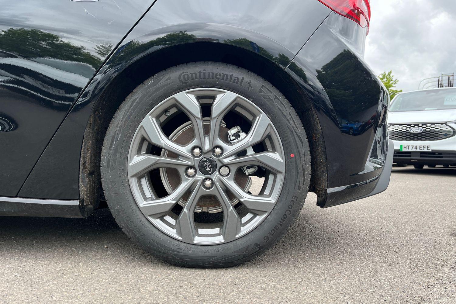 Ford FOCUS Photo 7