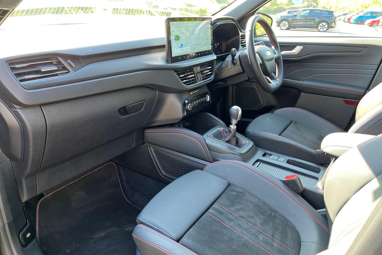 Ford KUGA Photo 17