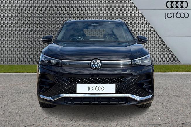 VOLKSWAGEN Tiguan Photo 8