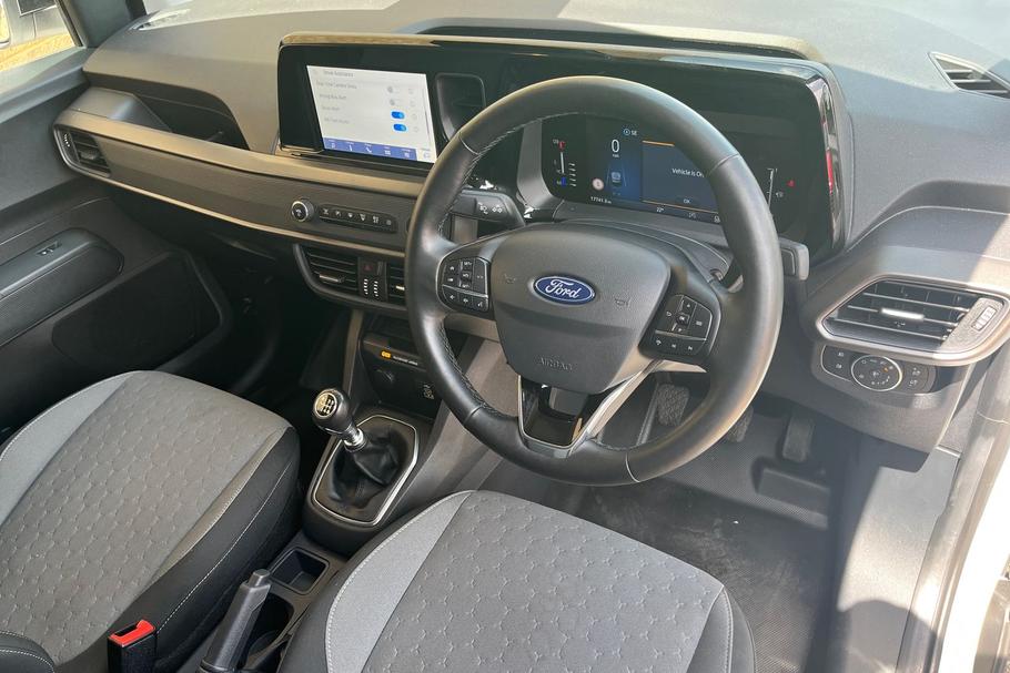 Used Ford TRANSIT COURIER DT74KYY 34