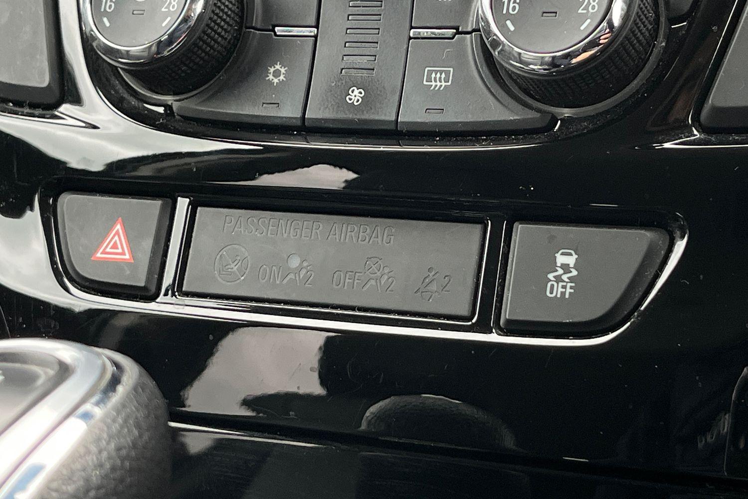 Vauxhall Mokka x Photo 38