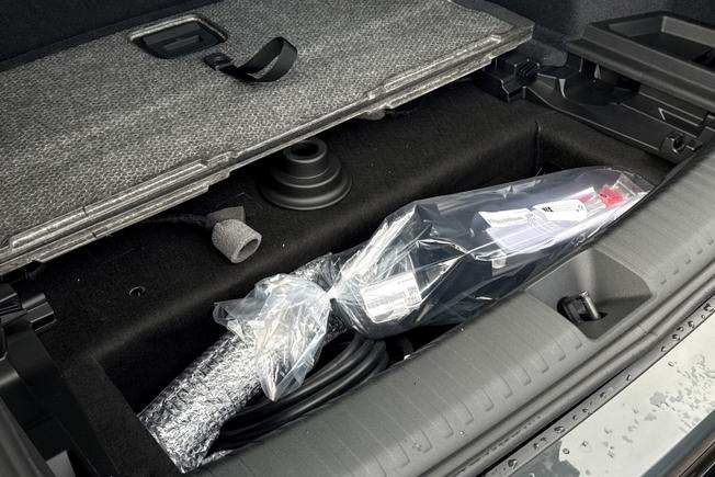 AUDI  Q6 Photo 48
