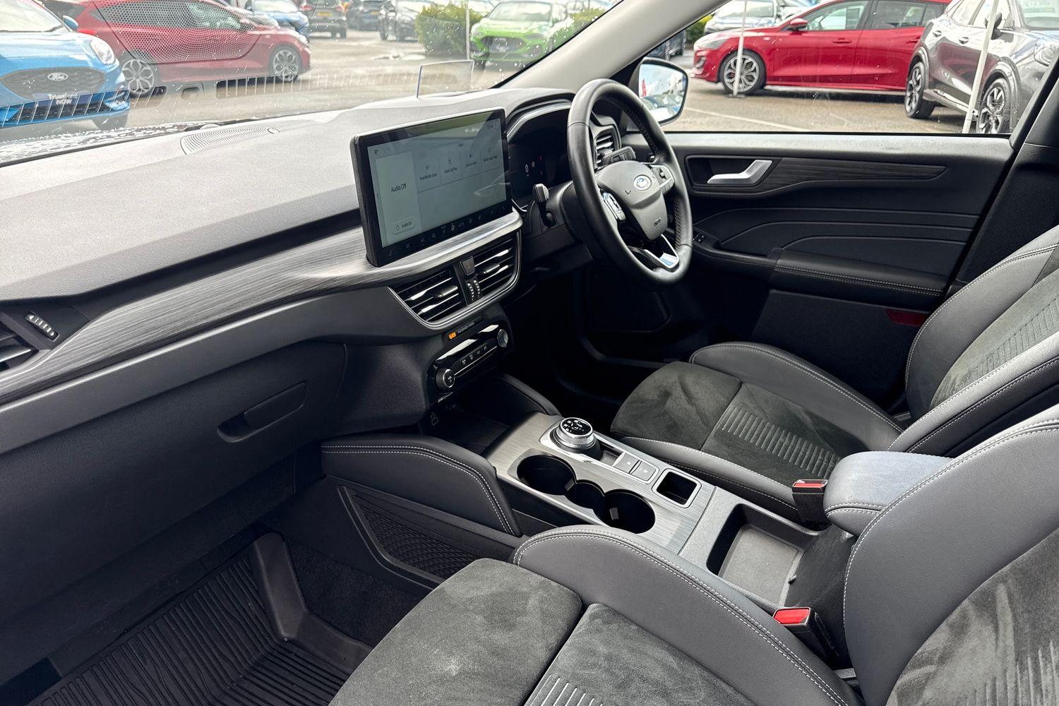 Ford KUGA Photo 17