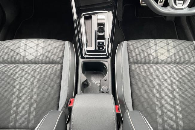 Volkswagen Golf Photo 43